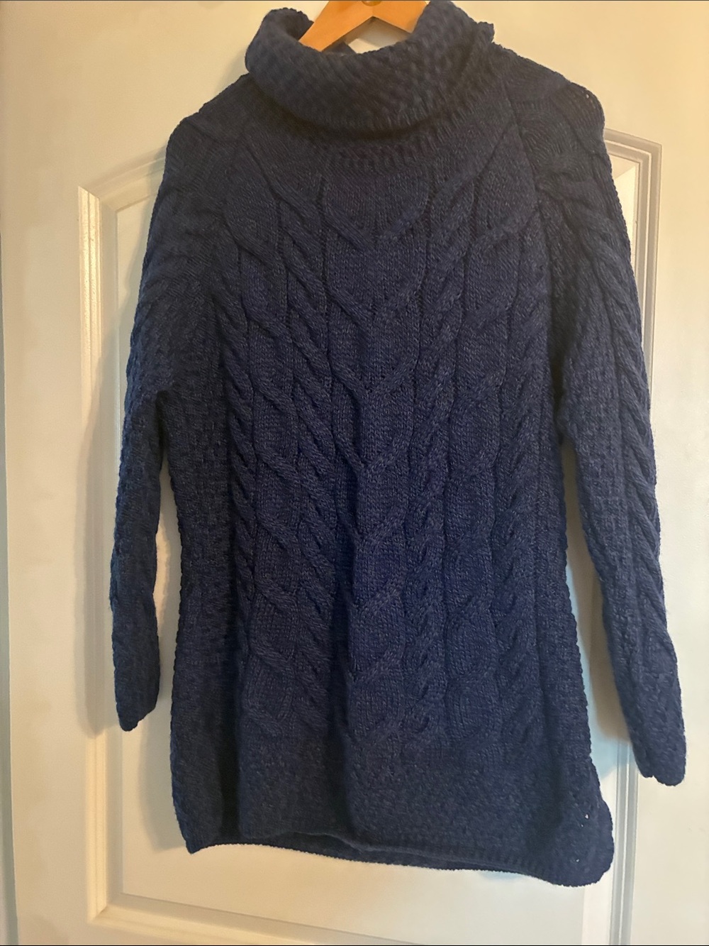 Shannon Woolen Mills Navy Turtleneck Cable Knit Sweater - L